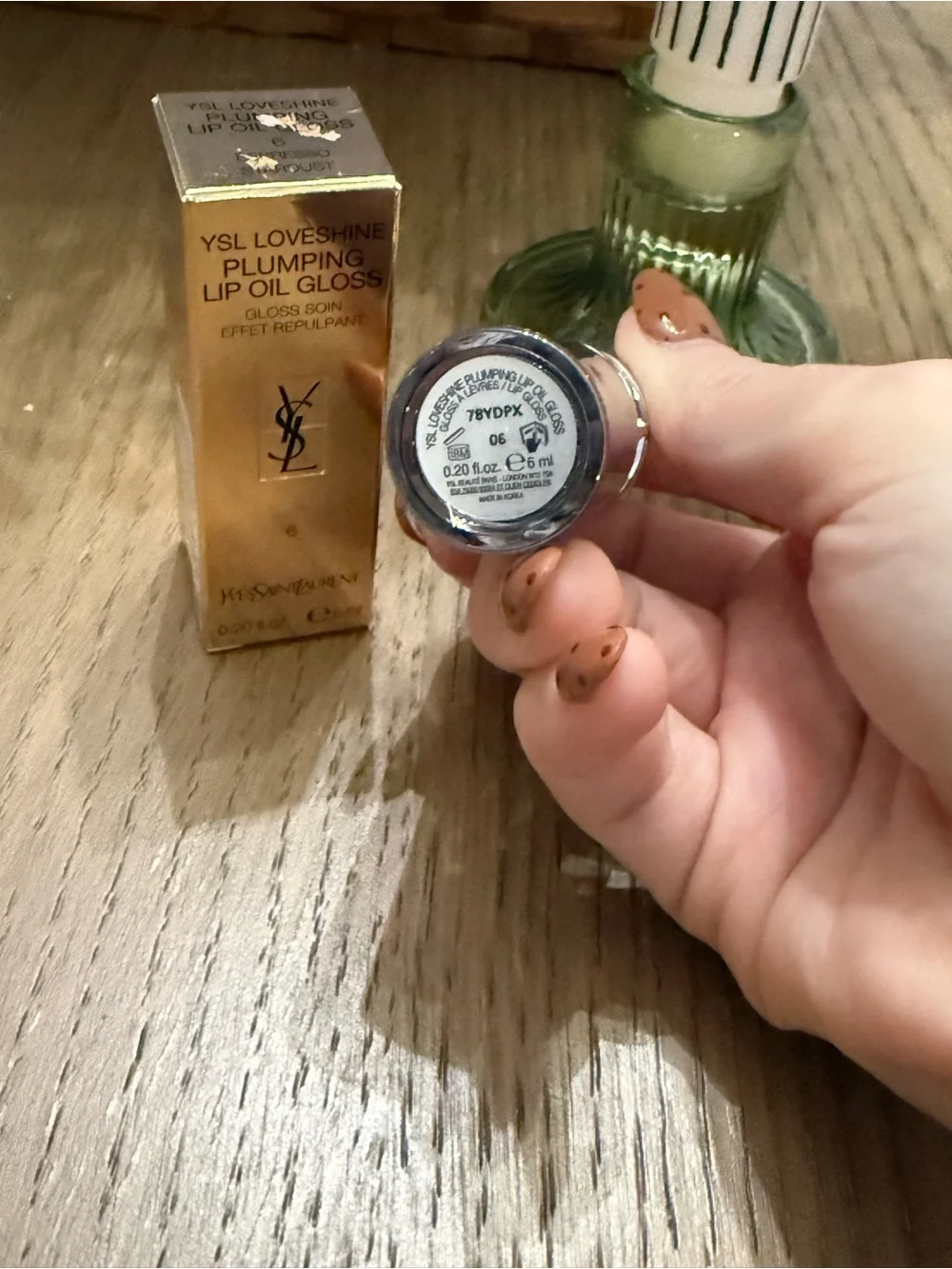 Yves Saint Laurent Loveshine Plumping Lip Oil Gloss - Espresso Stardust (6)